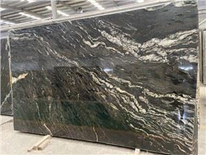 Lloses de granit negre còsmic