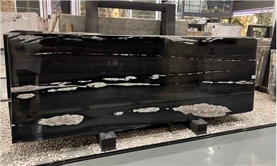 Llosa de granit de Copacabana